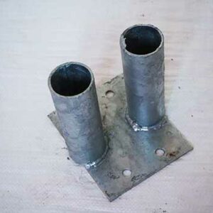 Socle métal/platine pour clotures